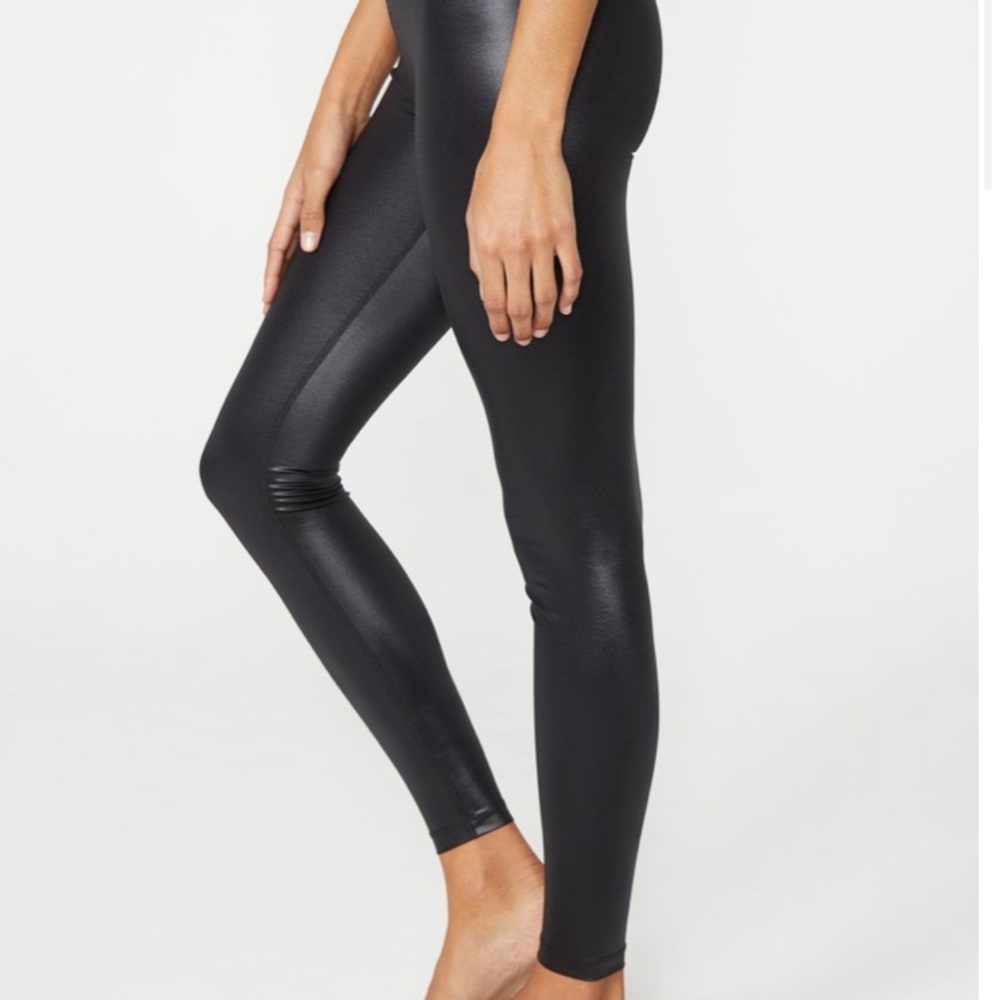 Beyond Yoga Sportglass Smooth Operator Leggings